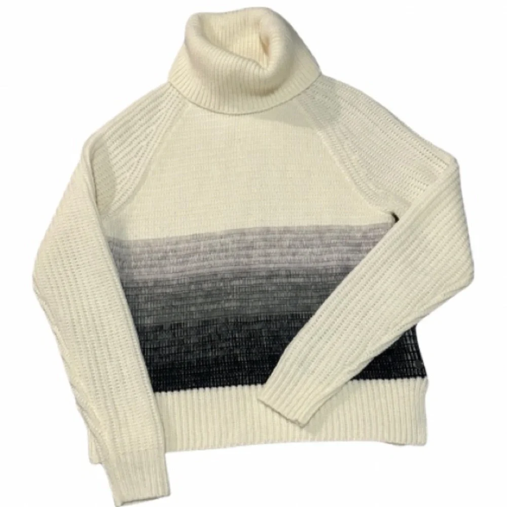 Roxy Ombre Color Block Turtleneck Knit Sweater | M - Picture 3 of 8